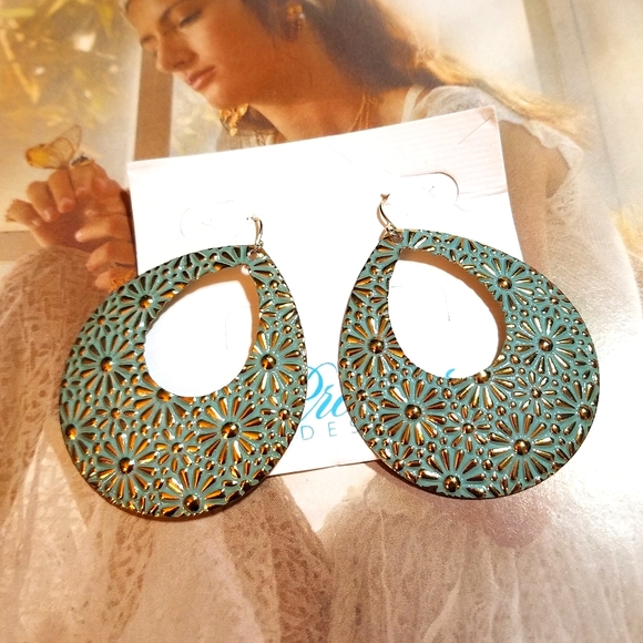 NEW Premier Designs Bohemian Large Dangle Earrings - Picture 2 of 7